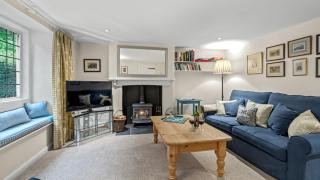 Hare Cottage - - 5