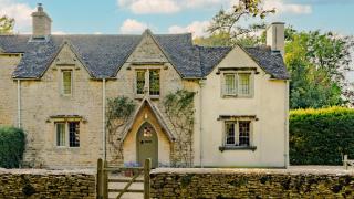 Hare Cottage - - 0