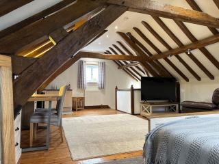 The Cider Press with Games Room - Ledbury - 2