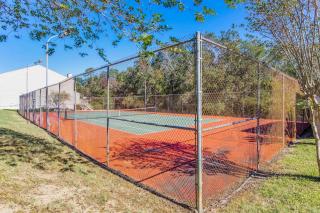 Sunny Large Two Bedroom Townhouse - Pool - 7