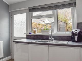 Cwmcarn Cottage - Crosskeys - 4