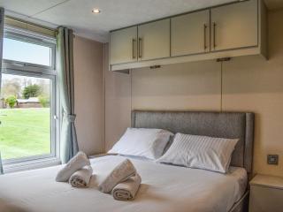 Bentley - Uk49383 - Sewerby - 4