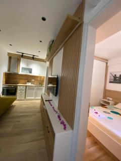 Marina Wave apartments - Saranda - 5