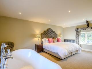 The Apple Store - Uk32623 - Swannington - 2