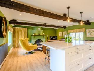 The Apple Store - Uk32623 - Swannington - 4
