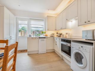 Sea Whispers Cottage - Poole - 6