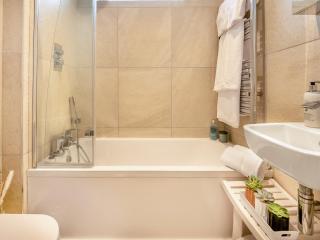 Sea Whispers Cottage - Poole - 1