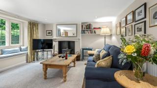 Hare Cottage - - 9