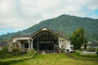 Gatsby on Buyan - Bedugul - 9