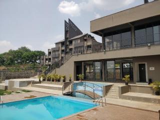 Mountain Shadow Resort - - 2