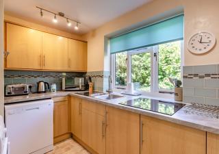 Barn Cottage - Burton Bradstock - 4