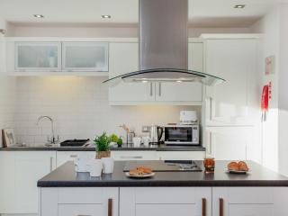Wonkey Donkey Cottage - Salcombe Regis - 3