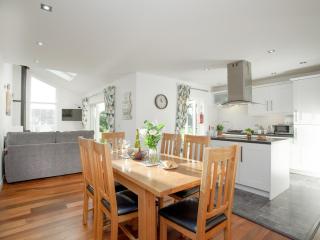 Wonkey Donkey Cottage - Salcombe Regis - 2