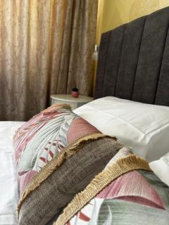 Rea Flora - Cozy Stay With Free Parking - Sofia - 3