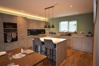 Aurora - Self Catering, Kirkwall, Quiet Location with Luxury Hot Tub - Orkney - 4