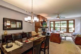 Tremblant Les Eaux F - Mont-Tremblant - 2