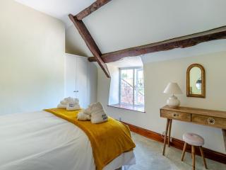 Petes Place - Taunton - 1