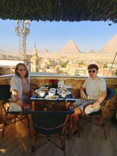 Station of pyramids View - Kairo - 2