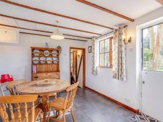 Rookery Cottage - - 6