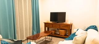 Peaceful Throsby Stay with Garden and Garage Perfect for Families - Harrison - 4