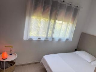 An apartment with fireplace - Tirana - 7