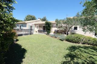 nice villa with heated swimming pool, in the center of the village of aureille, 8 persons, near baux de provence, in the alpilles - Aureille - 9