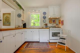 3 Mi to Mount Snow Home with Porch in West Dover - West Dover - 4