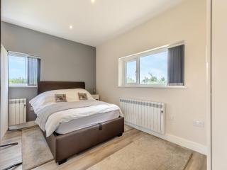 Squirrel Lodge- Uk47394 - Bawdeswell - 3