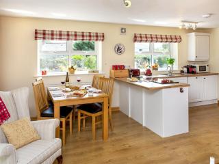Blackberry Cottage - North Hill - 7