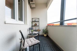 Flexible SelfCheckIns 129 - Zagreb - Garage - Loggia - Zagreb - 4