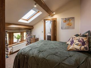 Sycamore Barn - Uk33353 - Buttershaw - 2