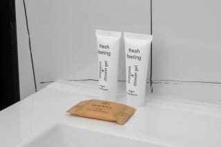 Embassy District Apartment by Bookinghost - 5