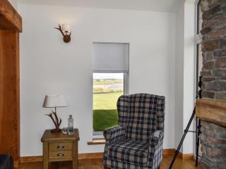 Ryka Lodge - Back - 8