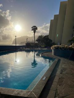 Peaceful beachside Penthouse - 3 Bed 608 - Funchal - 2
