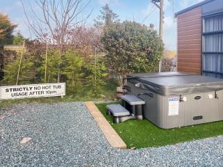 The Lodge Pod - Barrow in Furness - 2