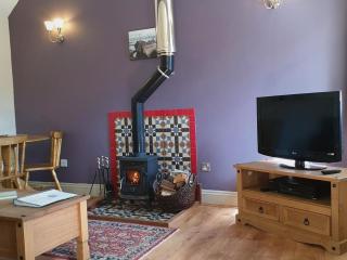 Stables Cottage - Garton - 9