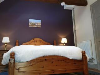 Stables Cottage - Garton - 4