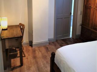 Stables Cottage - Garton - 2