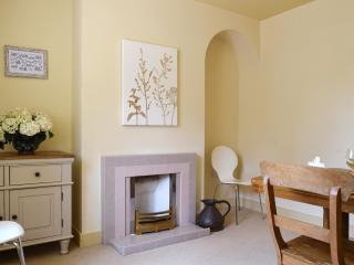 Dulcie Cottage - Benson - 2