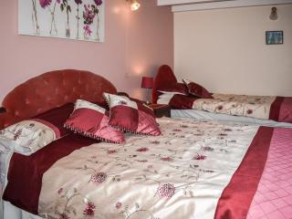 Anneth Lowen - Perranwell - 7