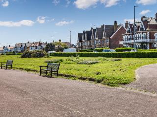 Sandy Paws - Gorleston-on-Sea - 1
