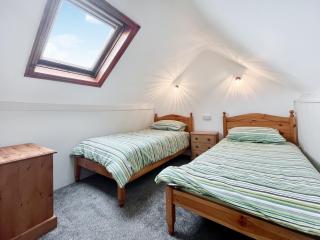 Triss - Uk47642 - Fontmell Magna - 2