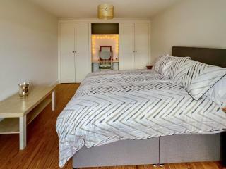 Sandy Toes Cottage - - 8
