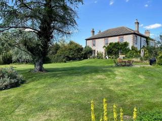 Colveston Manor - Cranwich - 9
