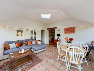 Sandy Toes Cottage - - 7
