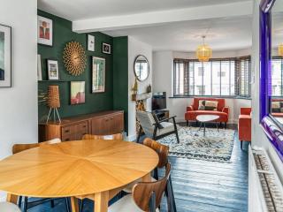 Eaton Beach House - Margate - 9