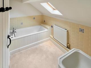 Sandy Toes Cottage - - 4