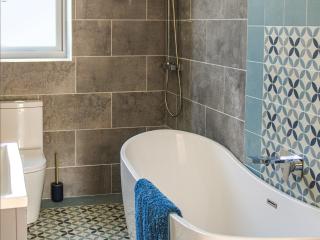 No 1 Fox Burrow-Uk44306 - 1