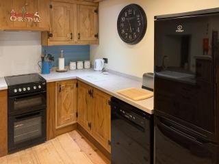 Seaton Cottage - Uk31990 - Staithes - 4
