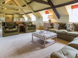 The Long Barn - Ampney Crucis - 9